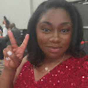 Meet your Posher, Mia